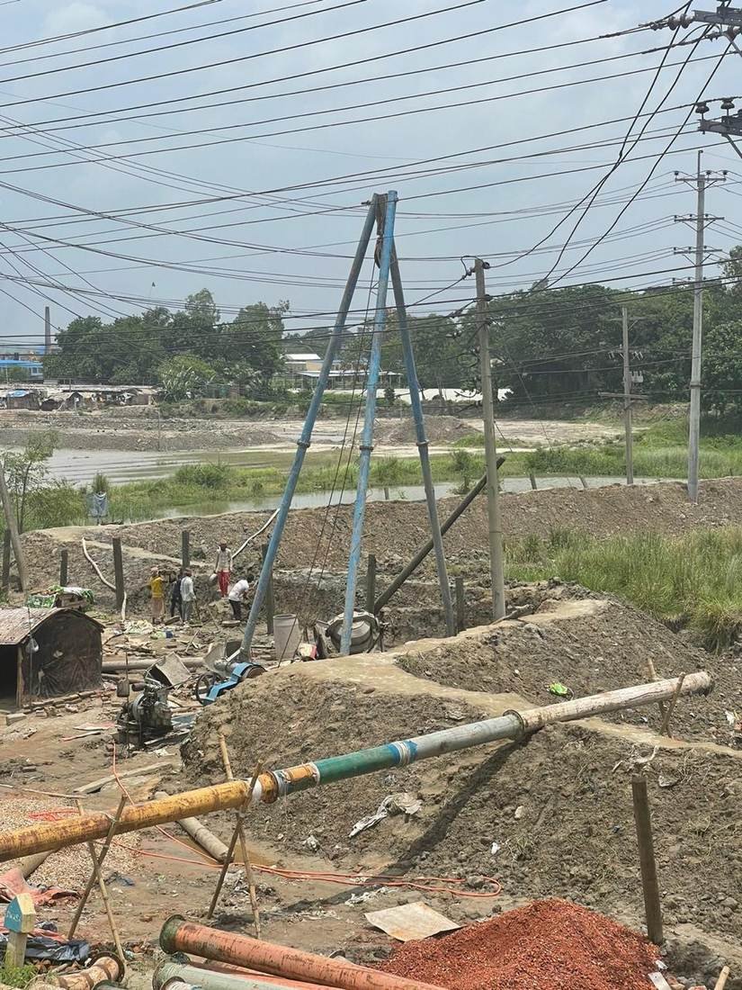 Piling rig on a foundation site